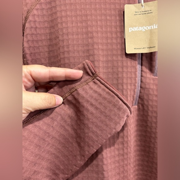 Patagonia Women's Large R1 Air Zip-Neck Pullover Performance Jacket Pink NWT - Picture 5 of 10